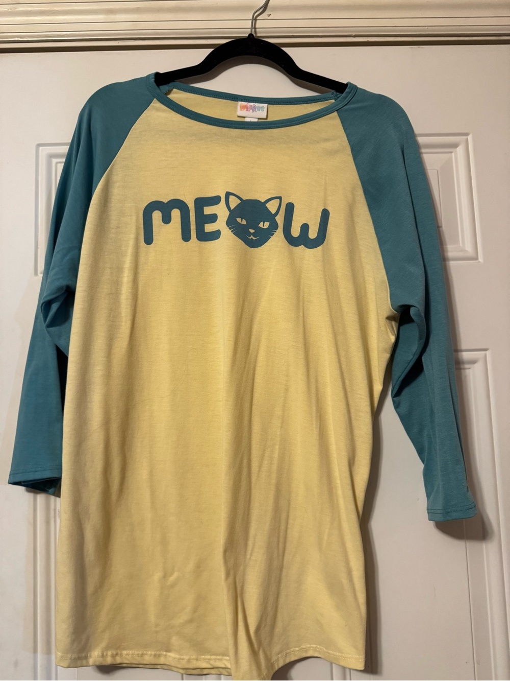 LuLaRoe Size L Randy Baseball Shirt Meow cat EUC